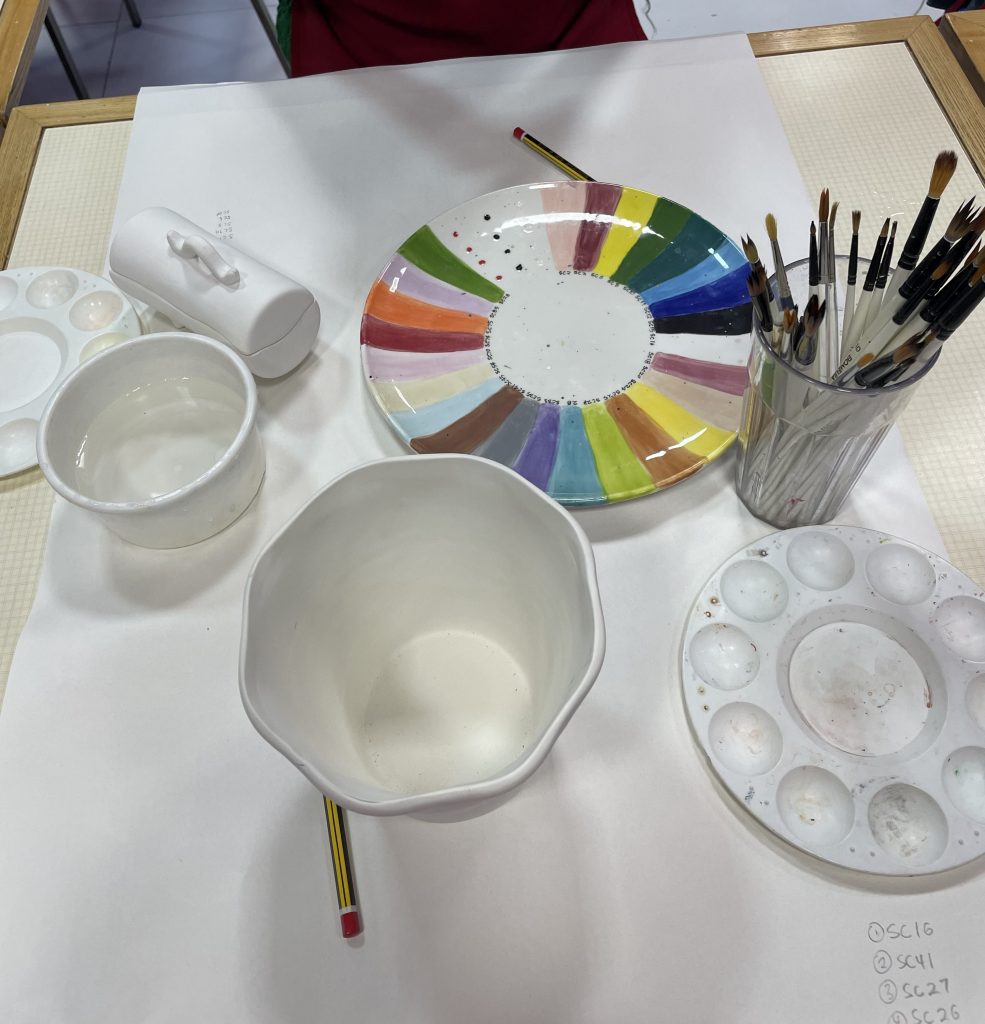 A table at Paint and Bake